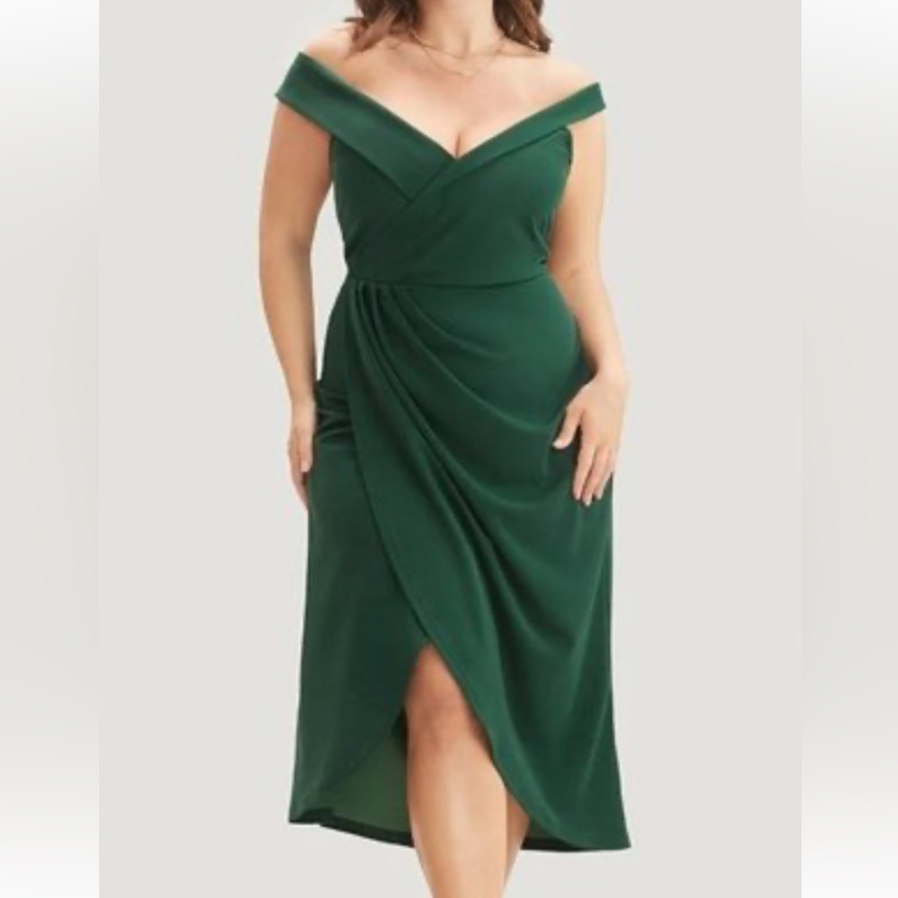 ✨BRAND NEW NEVER WORN✨ Bloomchic Off Shoulder Asymmetrical Hem Dress- Dark Green